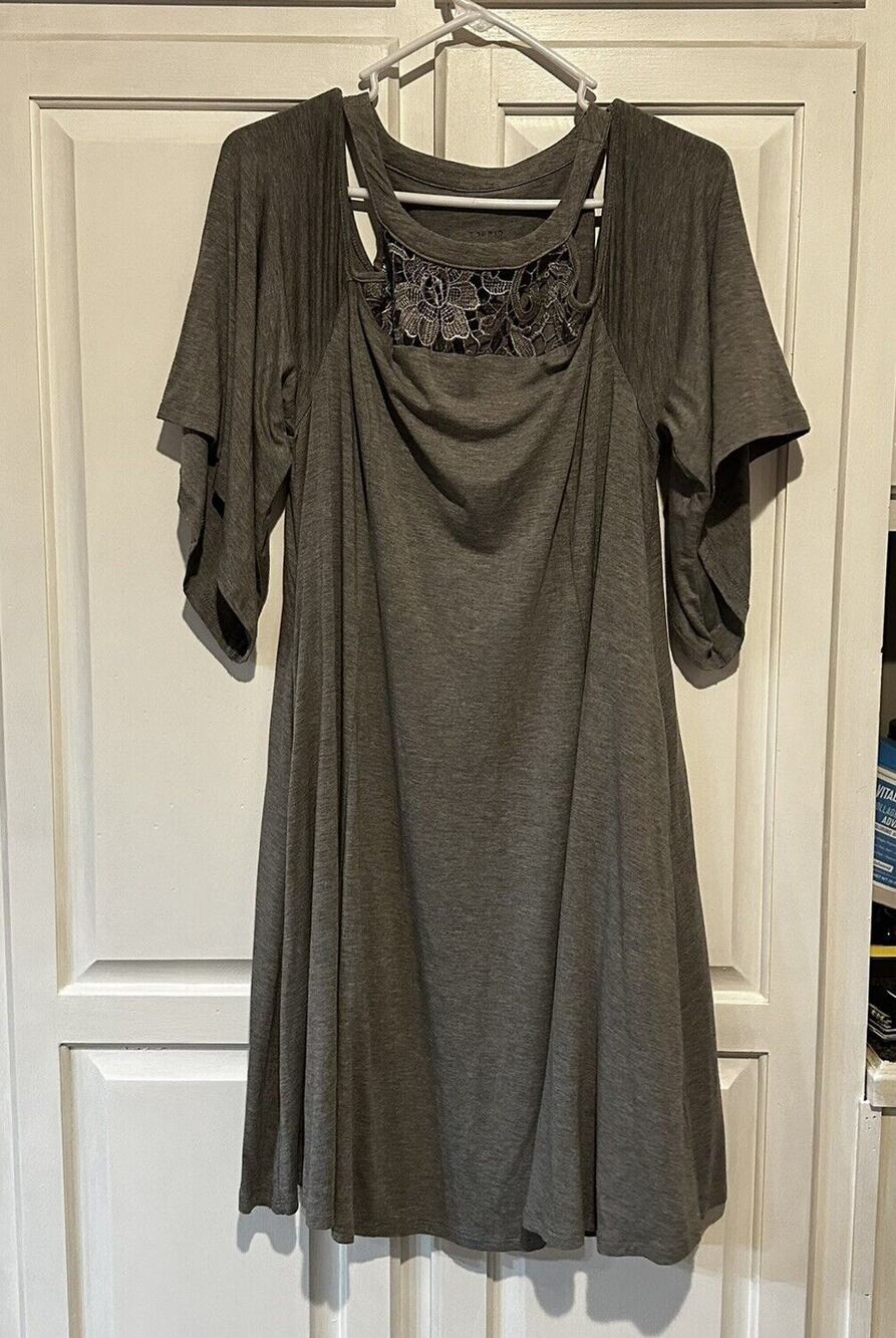 TORRID SUPER SOFT Gray Lace COLD SHOULDER Mini Dress Size O Plus Size
